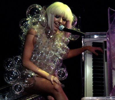 Lady GaGa: a pior face da reciclagem